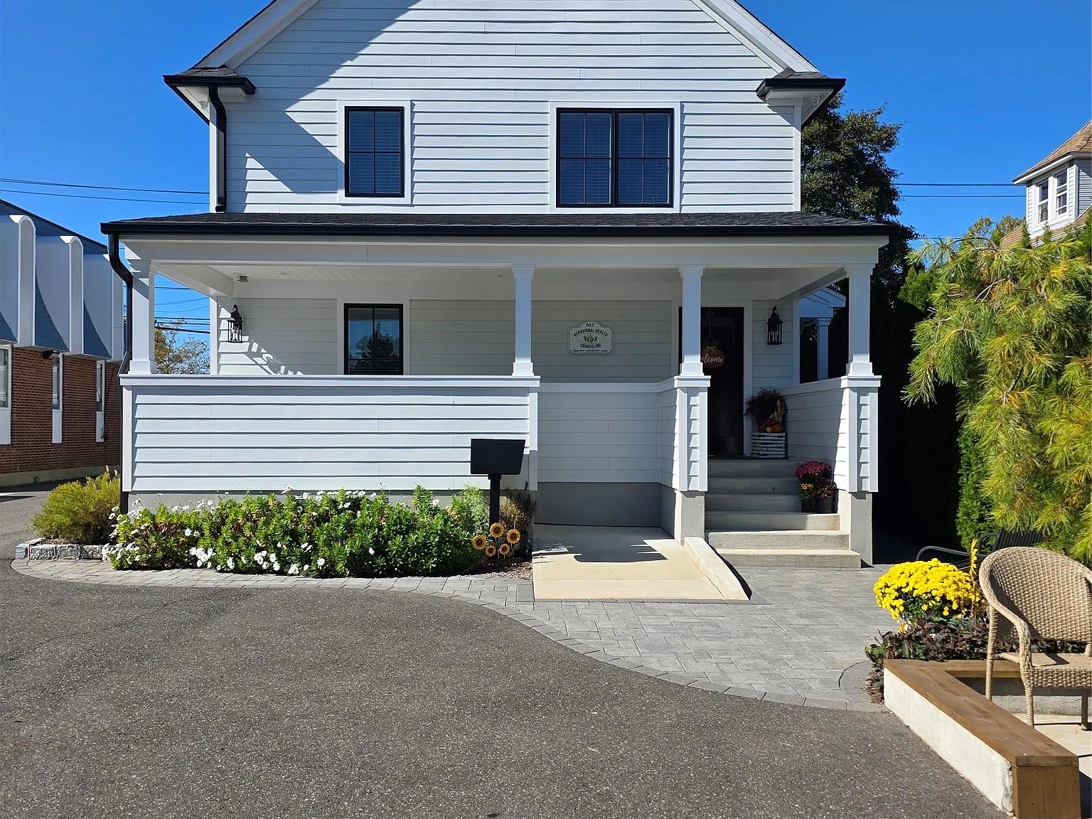 1 bed, 1.0 bath, 750 sqft, $2,500 — Photo 1
