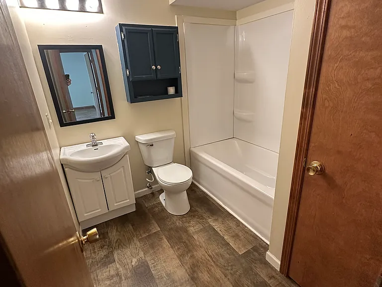 2815-17 May St #2815 — Photo 5
