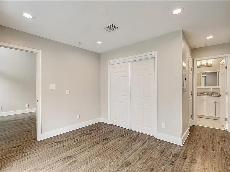 935 La Posada Dr #222 — Photo 10
