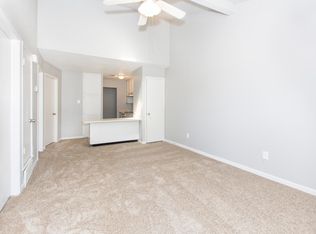 206 W Mission St, Crowley, TX 76036