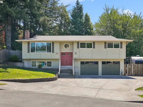 324 NE Scott Dr, Gresham, OR 97030