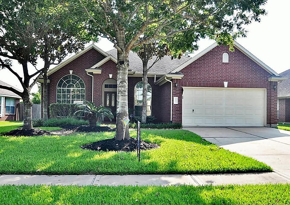 1st image of 2422 Standing Oak Ln