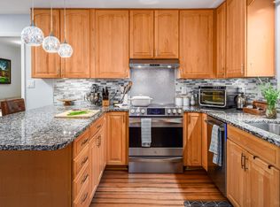 1003 Wave Rd, Chapel Hill, NC 27517