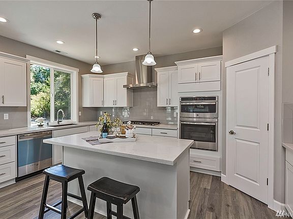 5th image of 7015 SE 160th St
