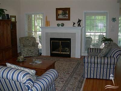 3rd image of 529 Riverwood Dr SE