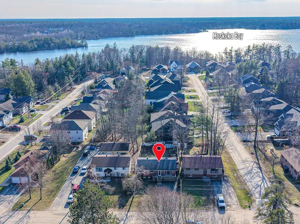 355 Louise St, Gravenhurst, ON P1P 1E1