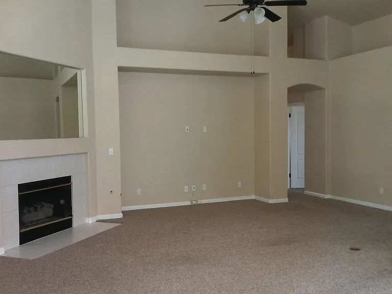 1720 E Granada Ave — Photo 7