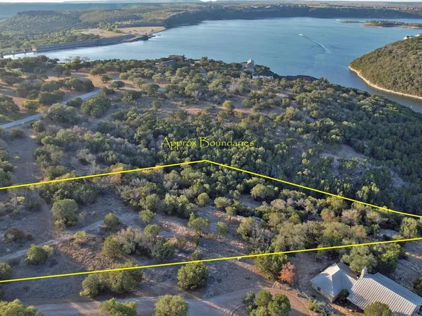 1100 Governors Cove Ct, Graford, TX 76449