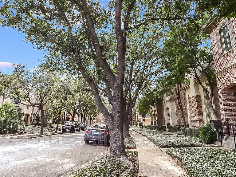 3903 Hawthorne Ave #201 — Photo 20