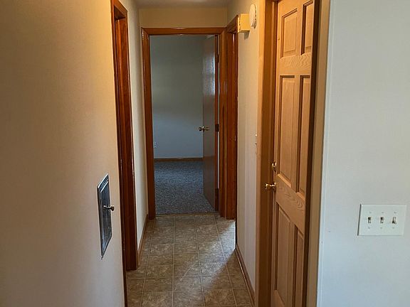 5th image of 66 Judith Dr #L