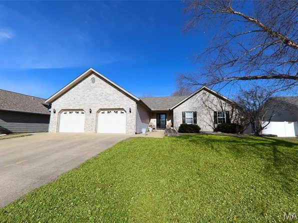 117 Northwoods Dr, Troy, IL 62294