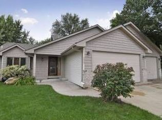2920 Sherwood Pl, Mounds View, MN 55112