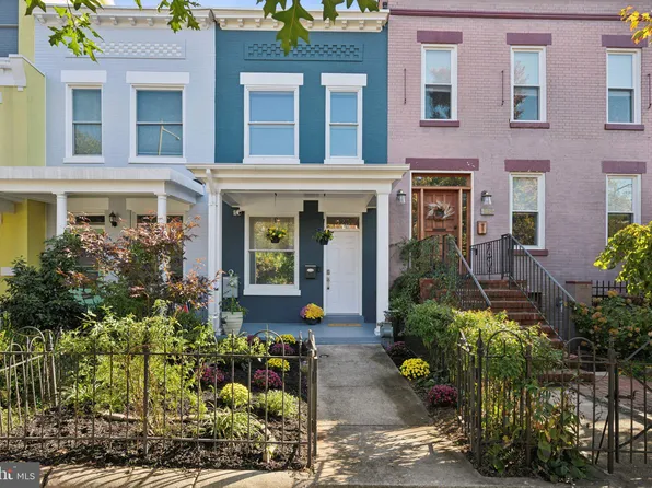 925 5th St NE, Washington, DC 20002