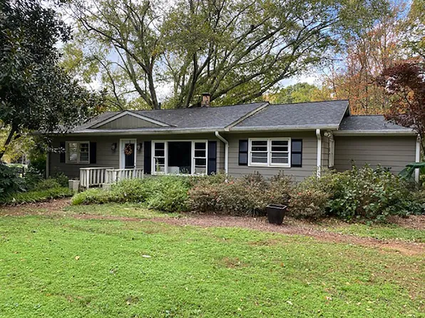 2430 Jamerson Rd, Marietta, GA 30066