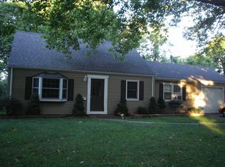 94 Village Rd, Pompton Plains, NJ 07444