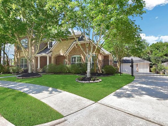 Beautiful stone brick elevation with front porch