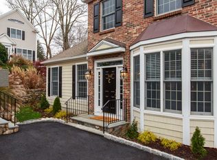 142 Harrison Ave, New Canaan, CT 06840