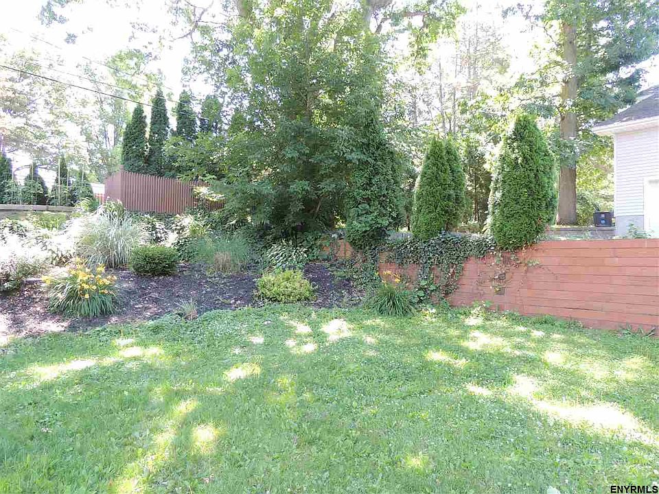 2nd image of 28 Meade Ave