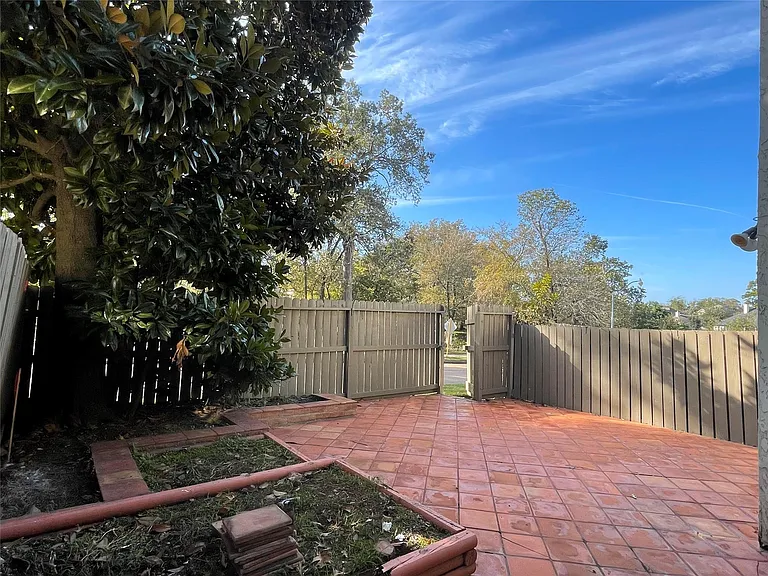 12315 Glenview Dr — Photo 10