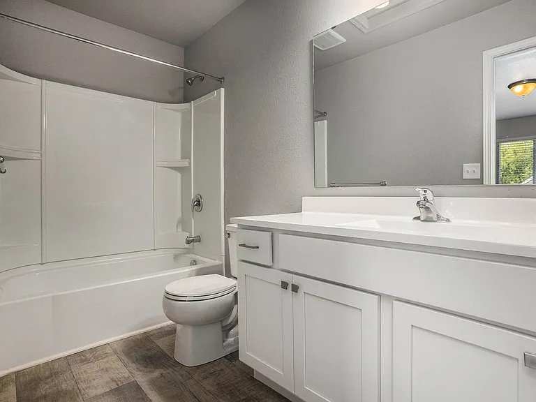 5643 Claremount St — Photo 18