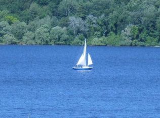 151 Bay Village Dr, Irondequoit, NY 14609