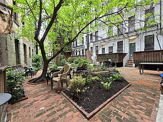 Rented by Plaza Real Estate Group