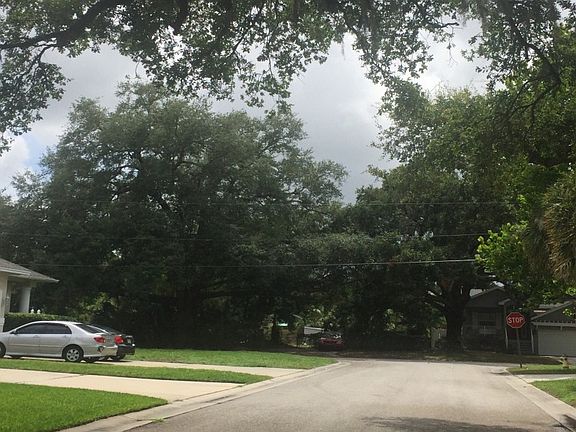 4th image of 182 69th Ave N