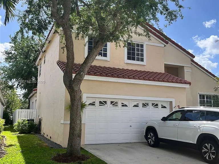 300 Cameron Dr — Photo 24