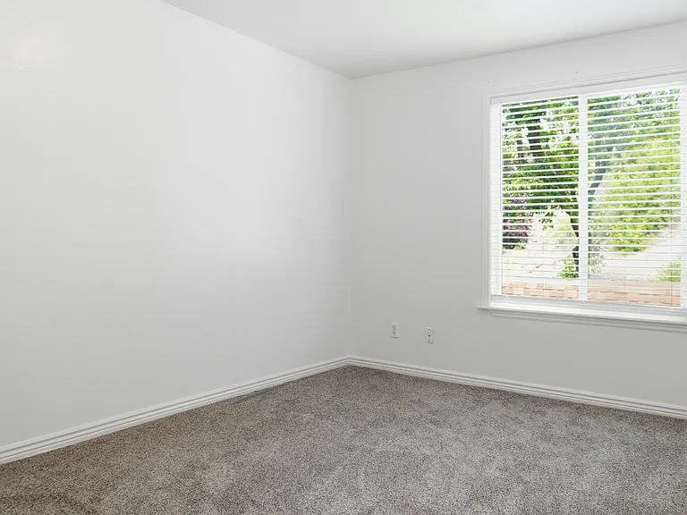 5396 S Willow Ln — Photo 6