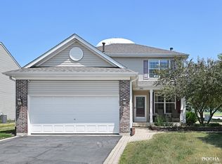 240 Concord Dr S, Oswego, IL 60543