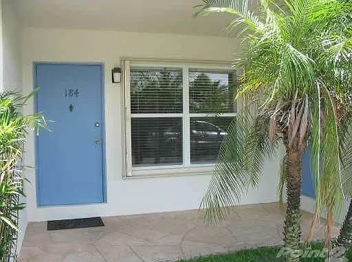 184 nw 4th.jpg1