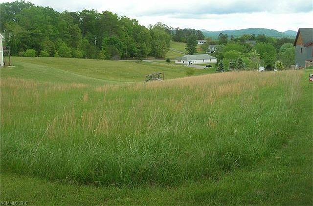 2nd image of 4 Carl Roberts Rd #3