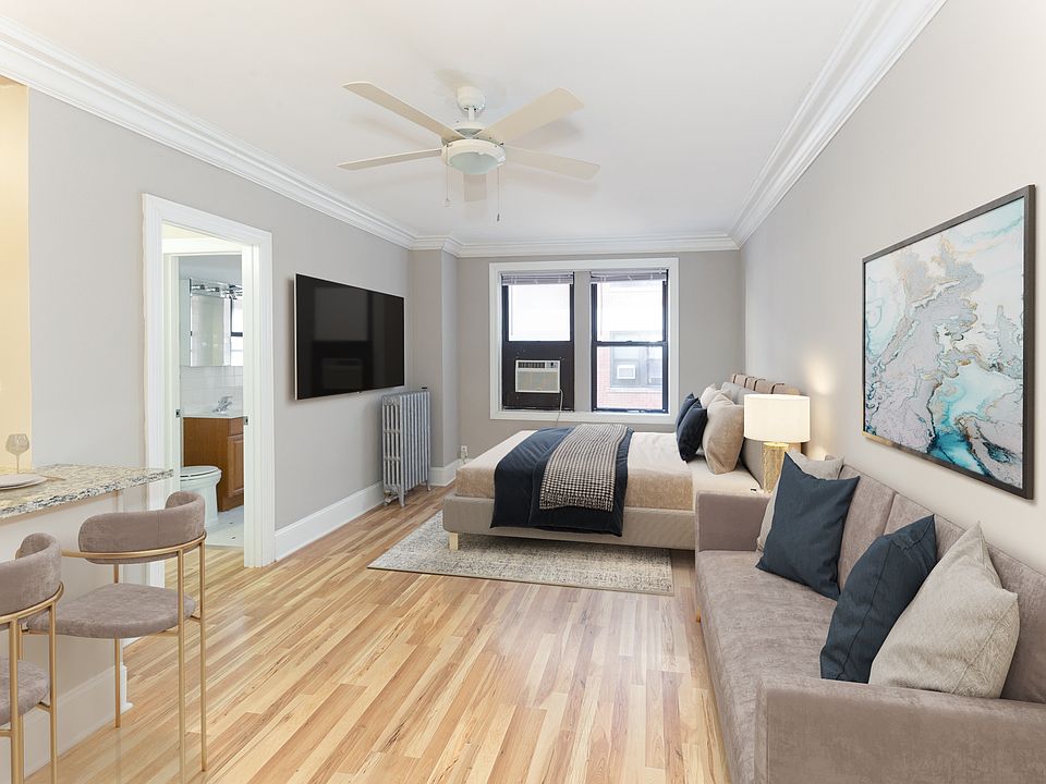 1st image of 451 W Wrightwood Ave #0
