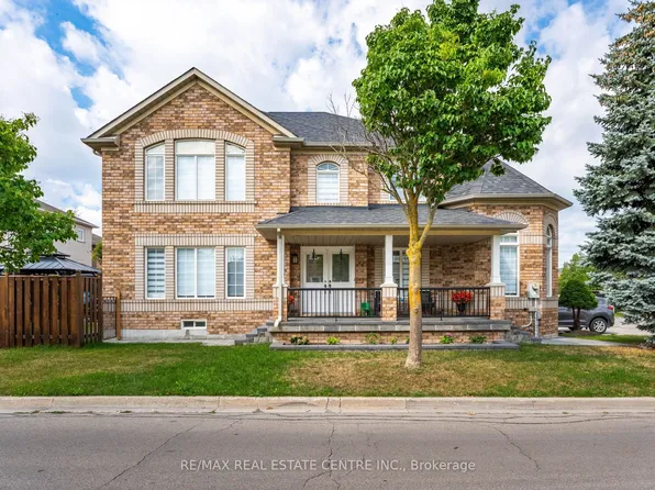 67 Ferdinand Ave, Vaughan, ON L6A 3H7