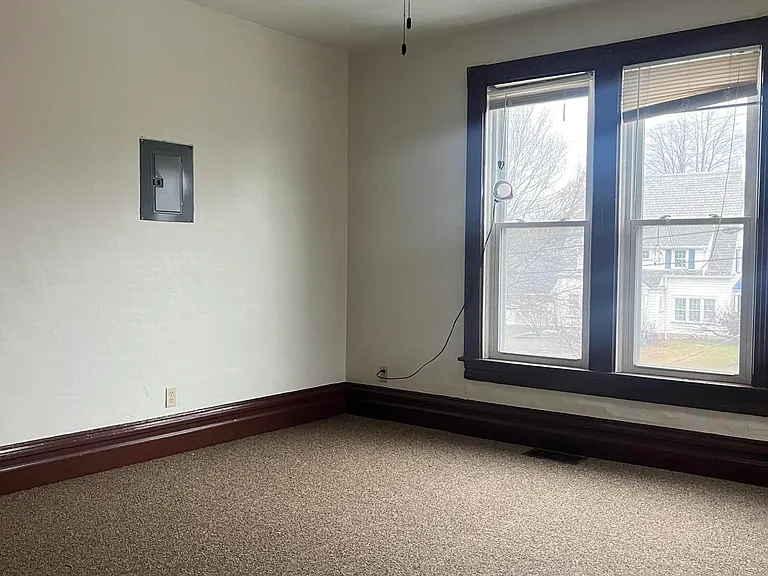 104 Maurus St — Photo 7