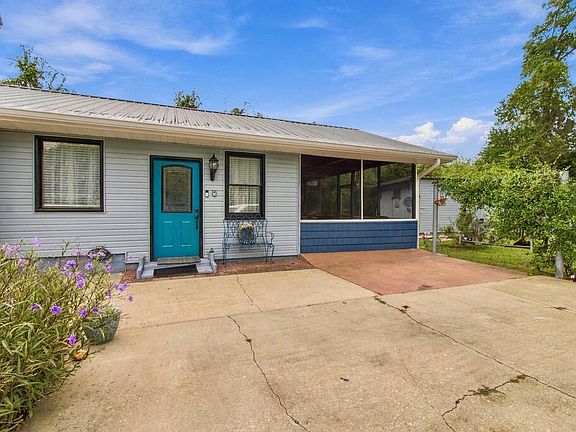 3rd image of 2175 John Thursby Rd