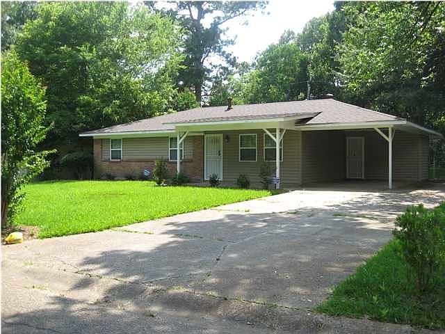 2nd image of 325 Queen Isabella Ln