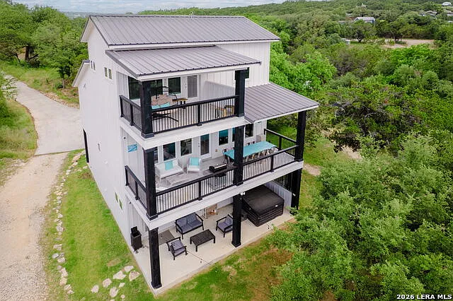 2488 Waterfront Park Dr