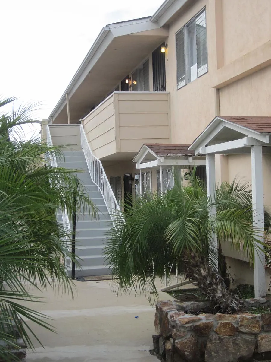 Building Photo - 3970 Idaho St #9