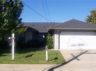 7792 Robinette Rd, Sacramento, CA 95828