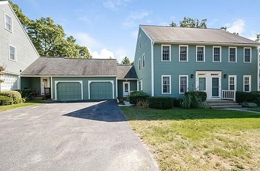 1st image of 33 Brookdale Cir #33