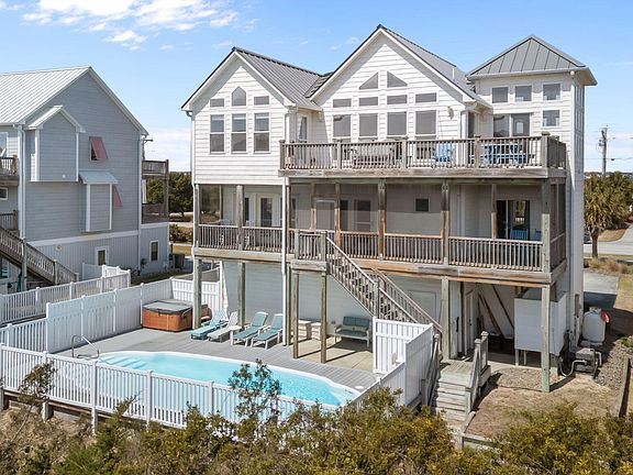 3rd image of 2009 Emerald Drive
