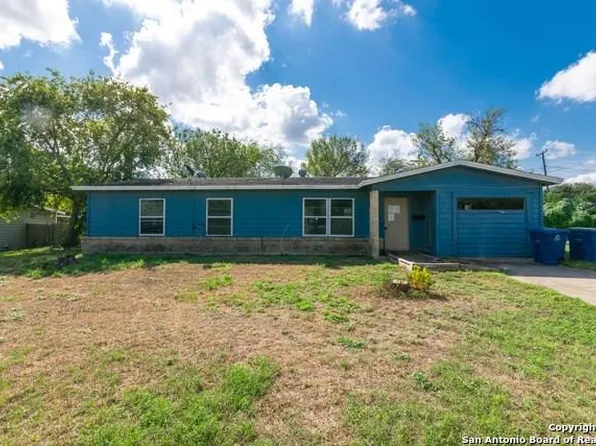 1500 E BOWIE ST, Beeville 78102