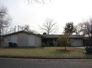 2211 Kenbridge Dr, Austin, TX 78757