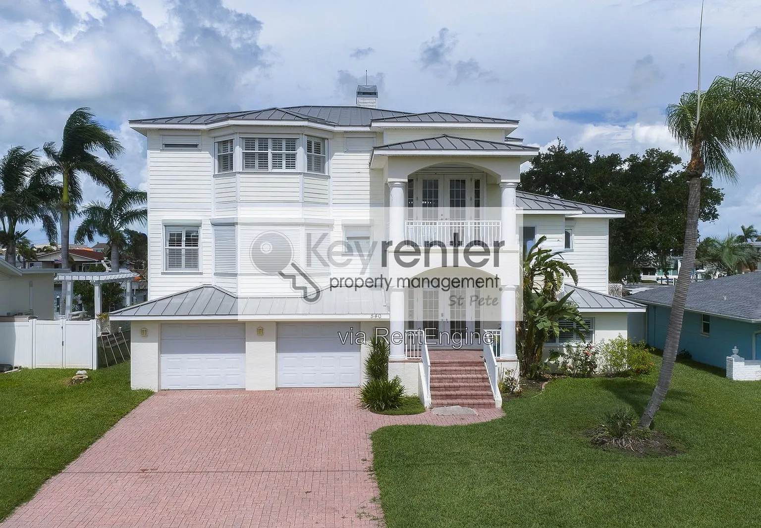 3 bed, 2.0 bath, 2421 sqft, $4,799 — Photo 1