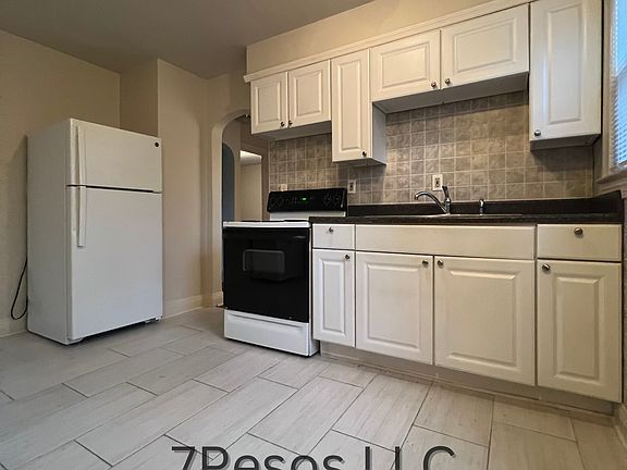 Kitchen with new tile floor!