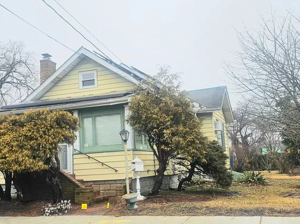 30 W Ridgewood Ave, Pleasantville, NJ 08232