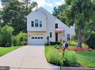 12208 Dapple Gray Ct, Woodbridge, VA 22192