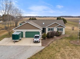 5107 Cochrane Rd, Almont, MI 48003