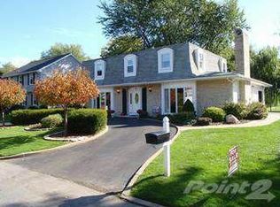 34 Birchwood Dr, Fredonia, NY